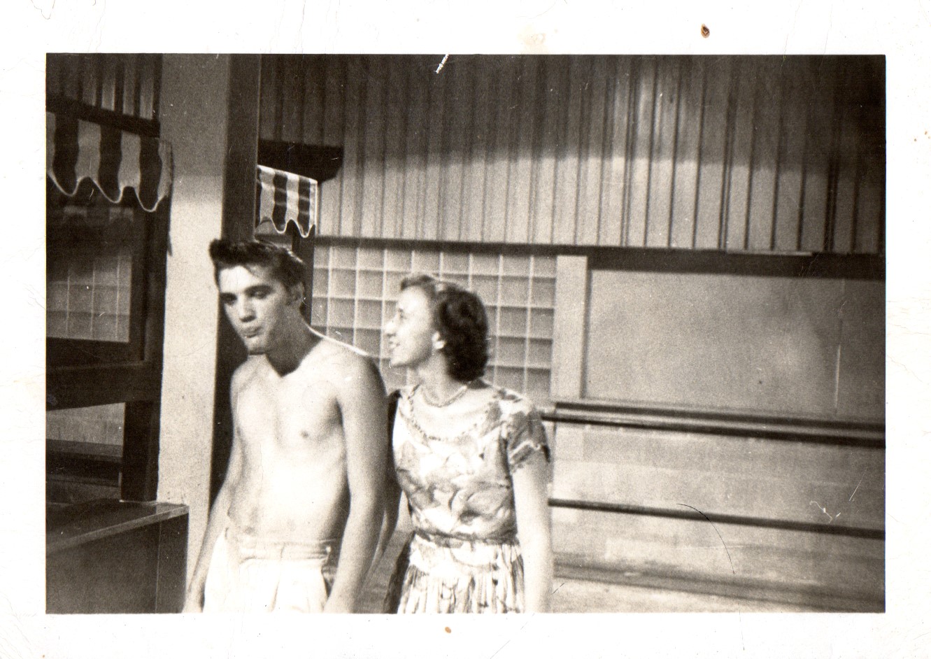 Elvis and Ardys Bell_1 (May, 1955) (2)